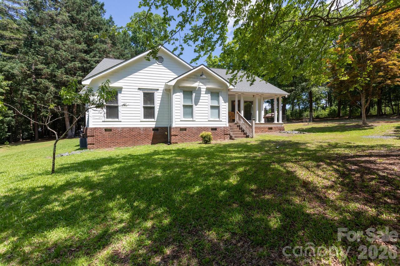15224 Thomas Rd., Charlotte, NC 28278