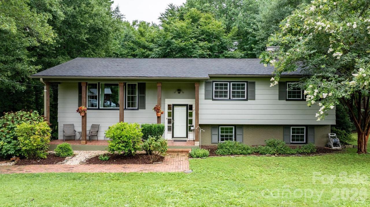 267 25th Ave., Hickory, NC 28601