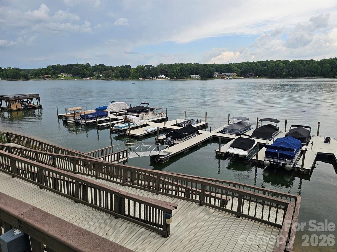 3675 W Bay Dr., Sherrills Ford, NC 28673