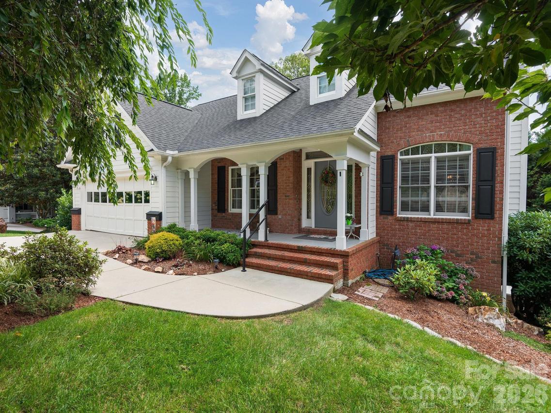 15 Winding Oak Dr., Arden, NC 28704