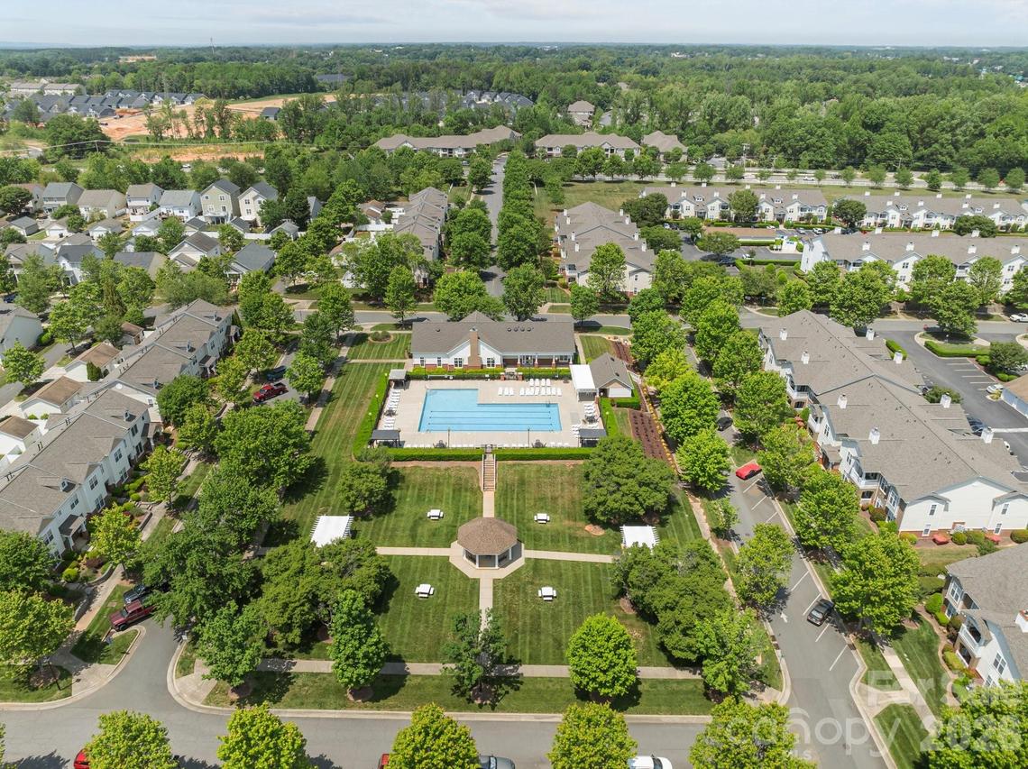 17257 Doe Valley Ct., Cornelius, NC 28031
