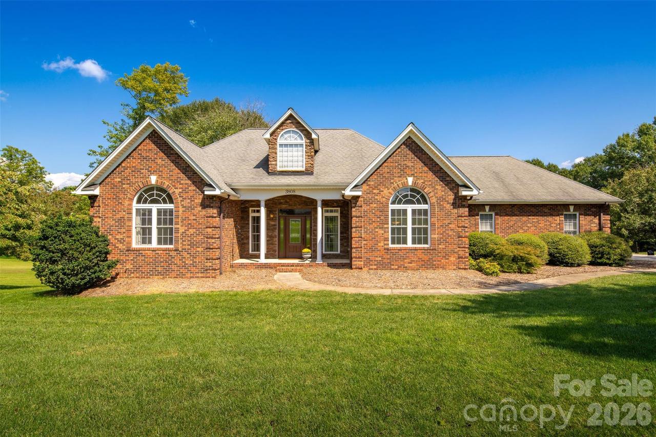 3808 Falling Creek Rd., Hickory, NC 28601