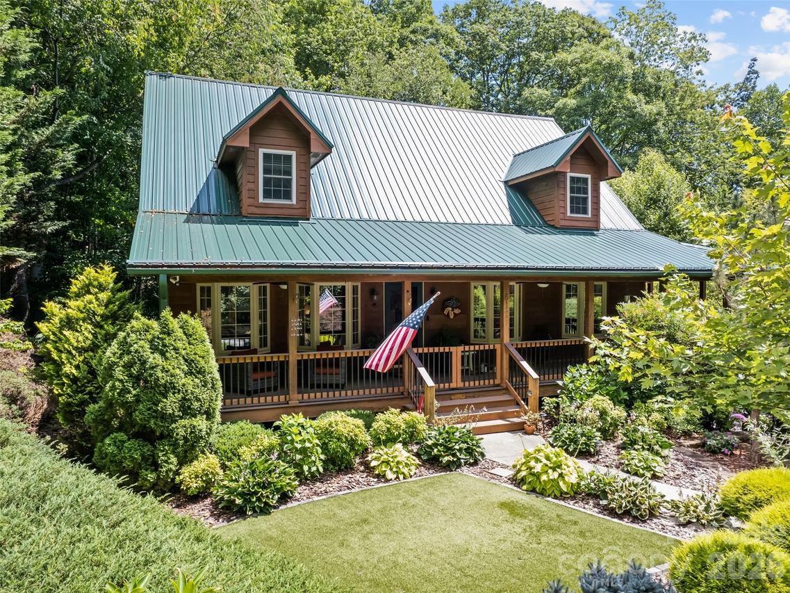 612 Brannon Forest Dr., Waynesville, NC 28785