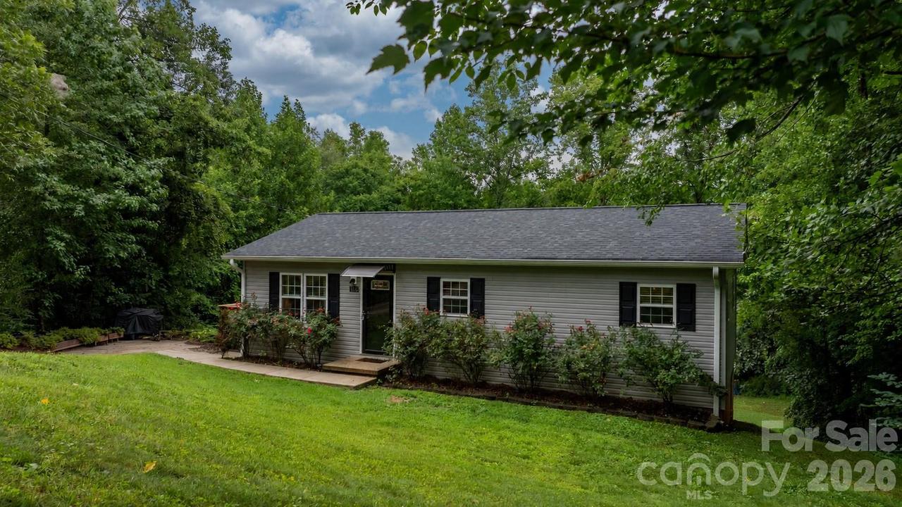 1172 Sunset Ct., Conover, NC 28613