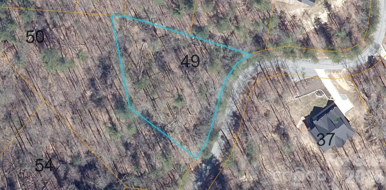 181 Falling Leaves Ln., Hendersonville, NC 28792
