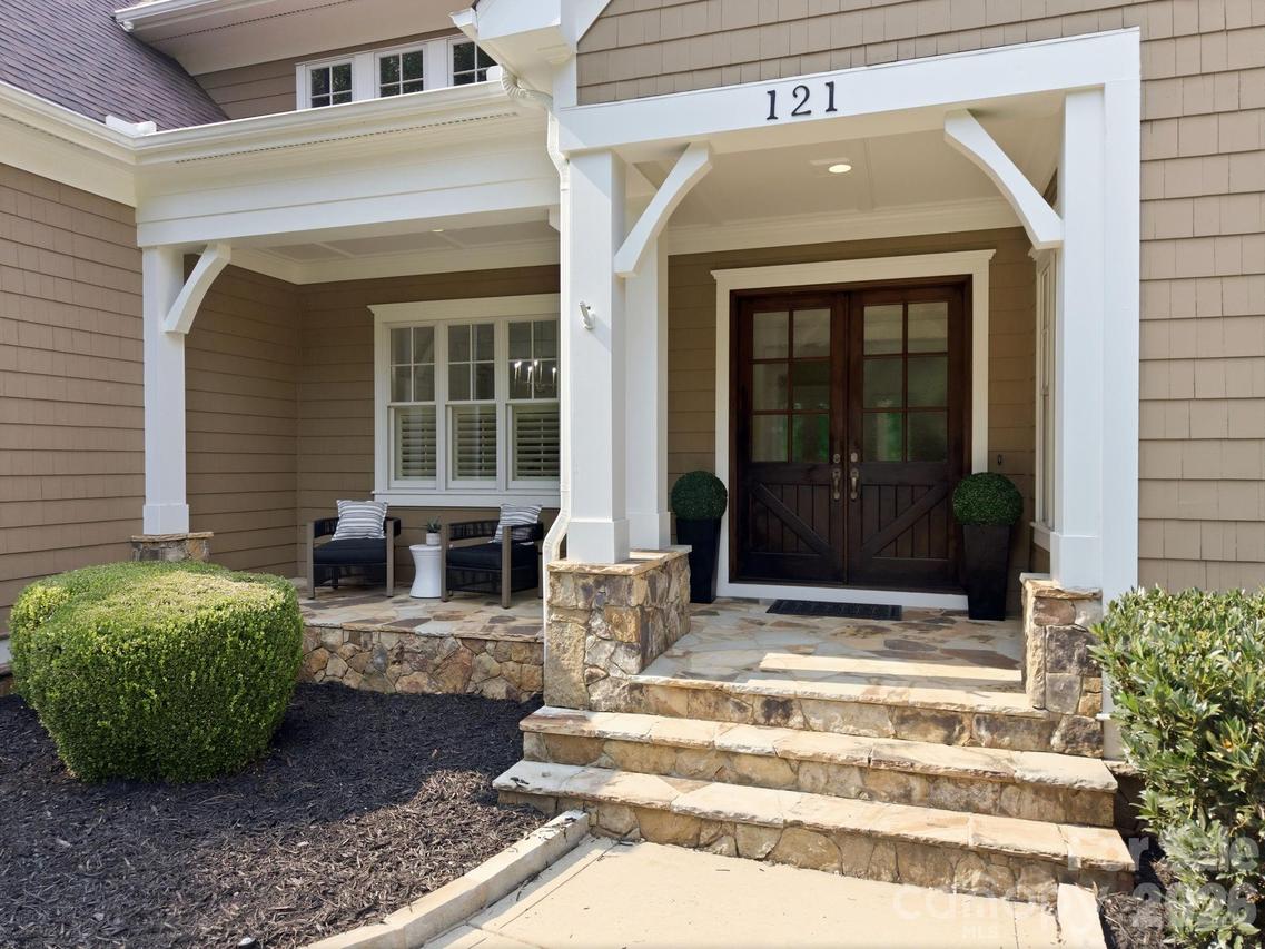 121 Brawley Harbor Pl., Mooresville, NC 28117