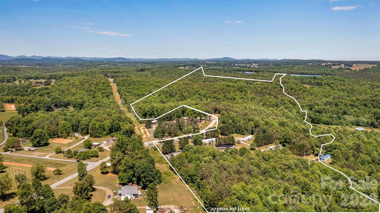 21 Little River Estates Dr., Taylorsville, NC 28681