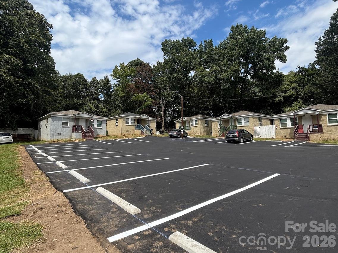 2416 Julia Ave., Charlotte, NC 28206