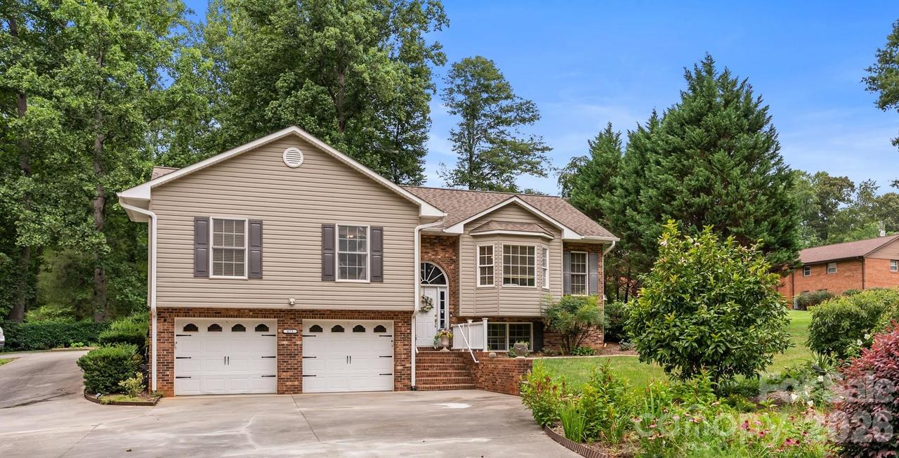 675 Country Club Rd., Wilkesboro, NC 28697