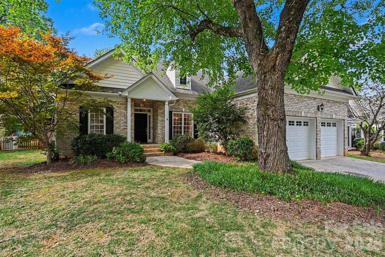 1109 Moray Ct., Charlotte, NC 28211