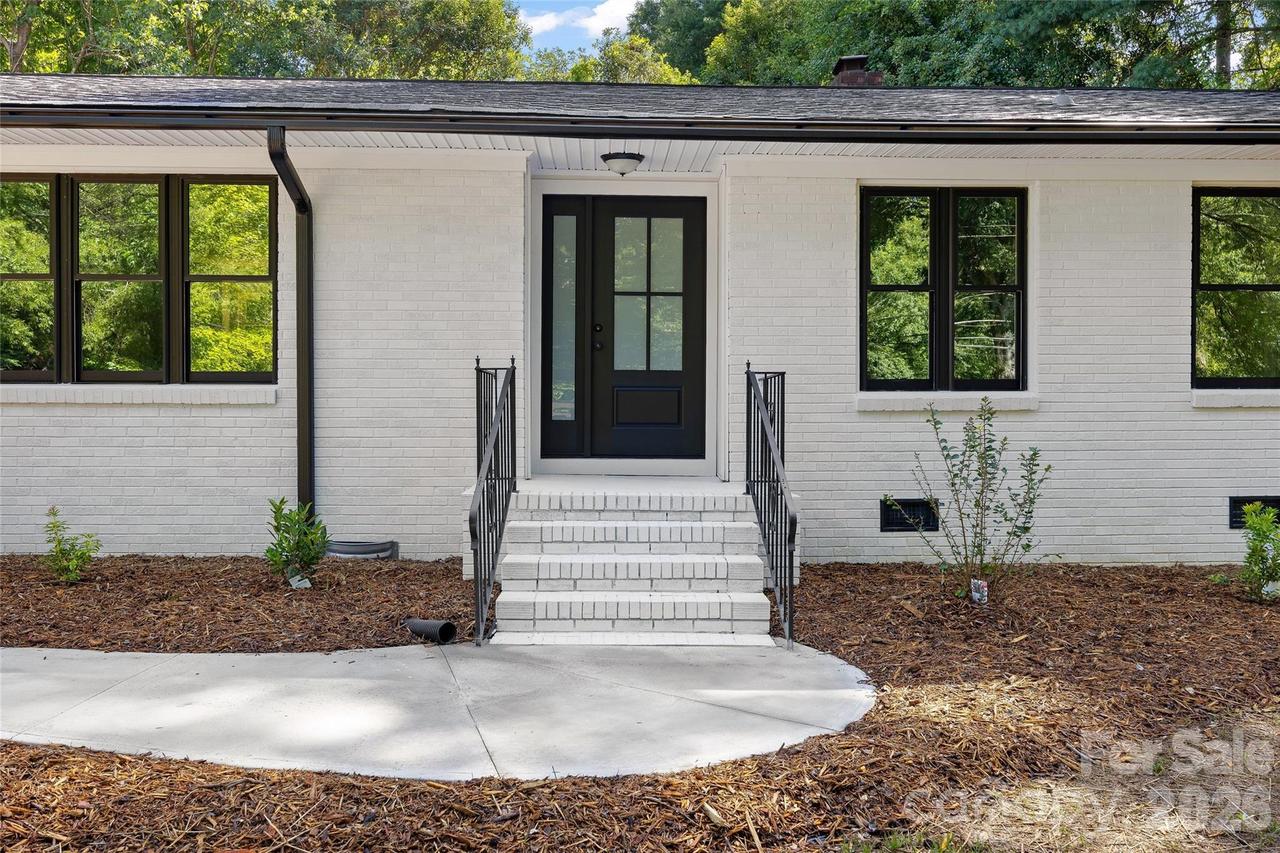8033 Ritter Dr., Charlotte, NC 28270