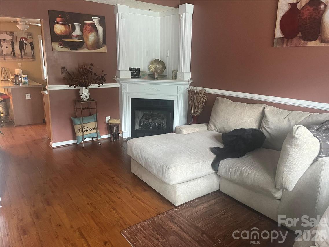 3024 Mayer House Ct., Charlotte, NC 28214