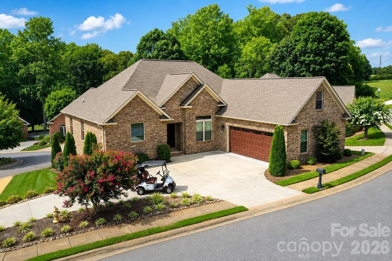 3793 Sarazen Ct., Conover, NC 28613
