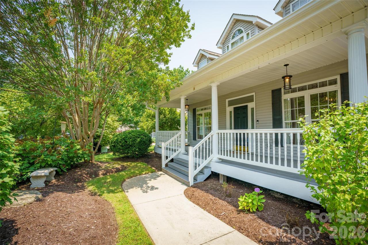 14 Waterbury Ct., Hendersonville, NC 28791