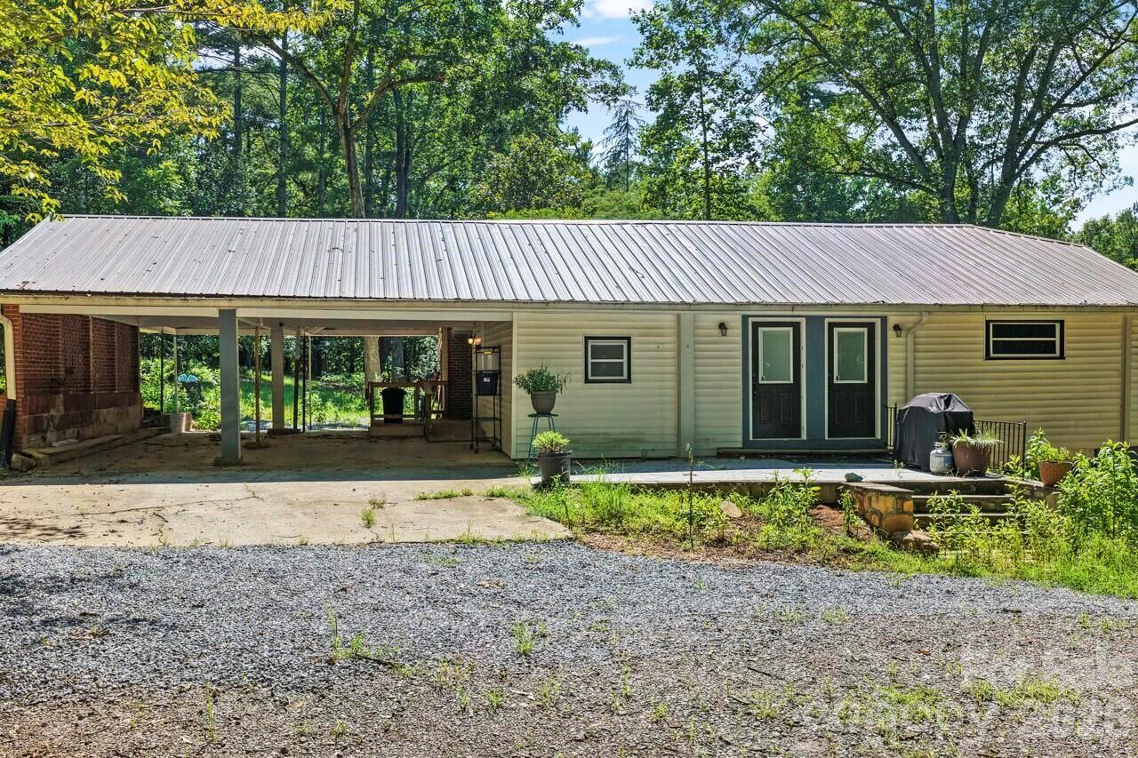 548 Cherry Mountain St., Forest City, NC 28043