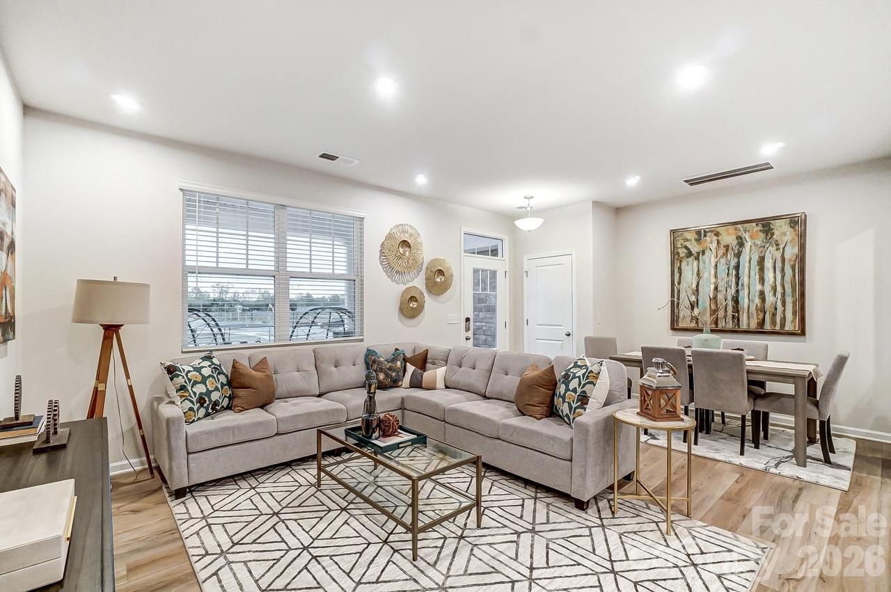 5221 Wyes Oak Ln., Charlotte, NC 28269