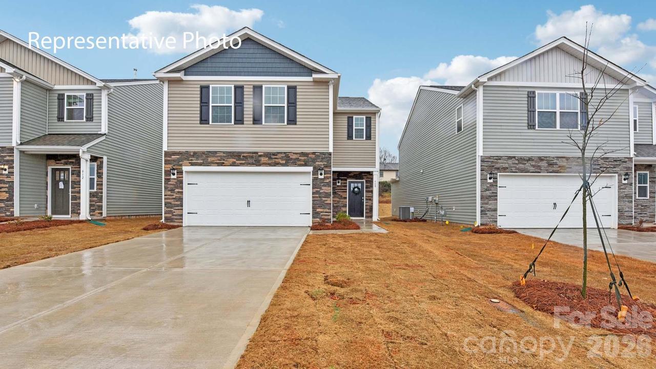 676 13th Avenue Dr., Hickory, NC 28601
