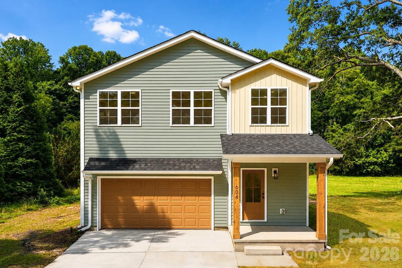 604 Sharon Dr., Statesville, NC 28625