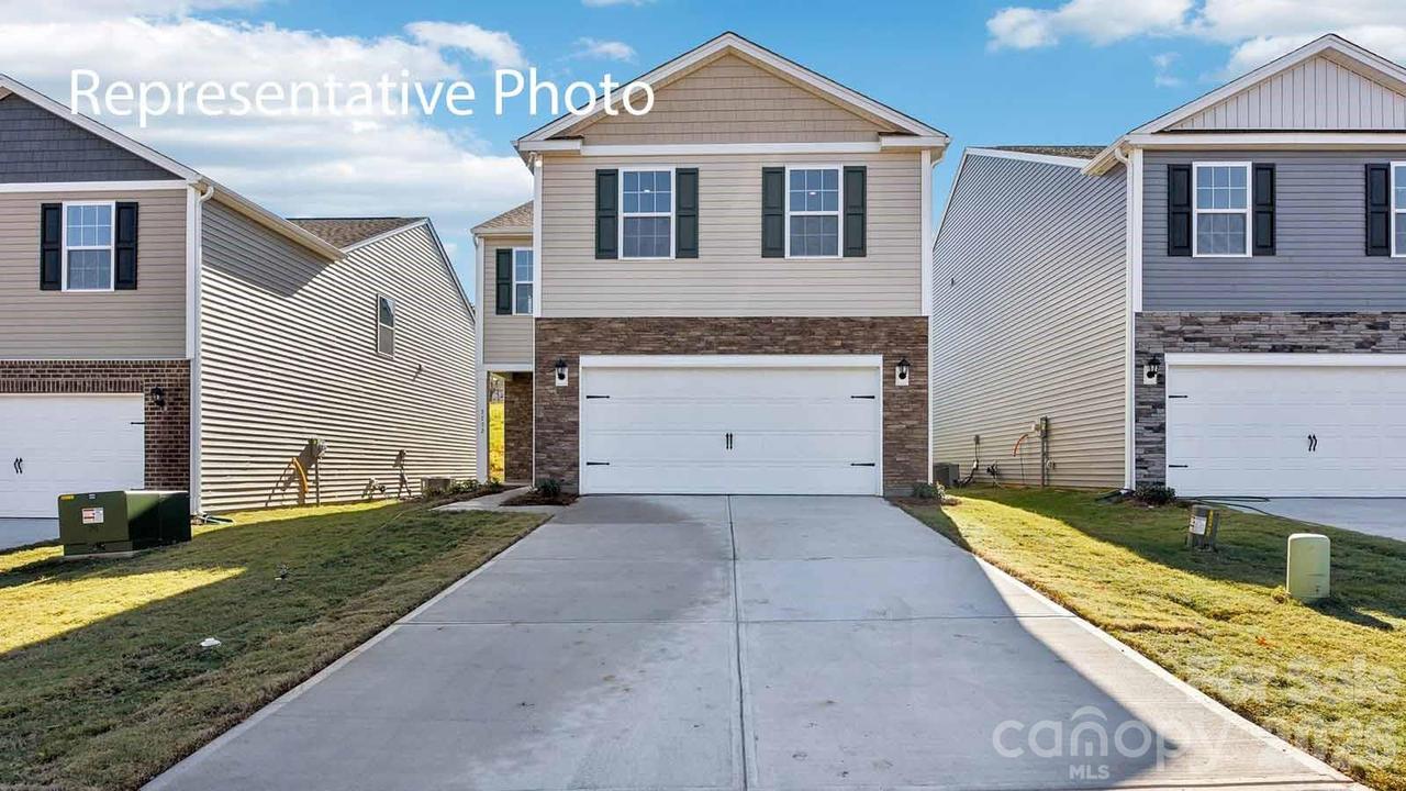 672 13th Avenue Dr., Hickory, NC 28601
