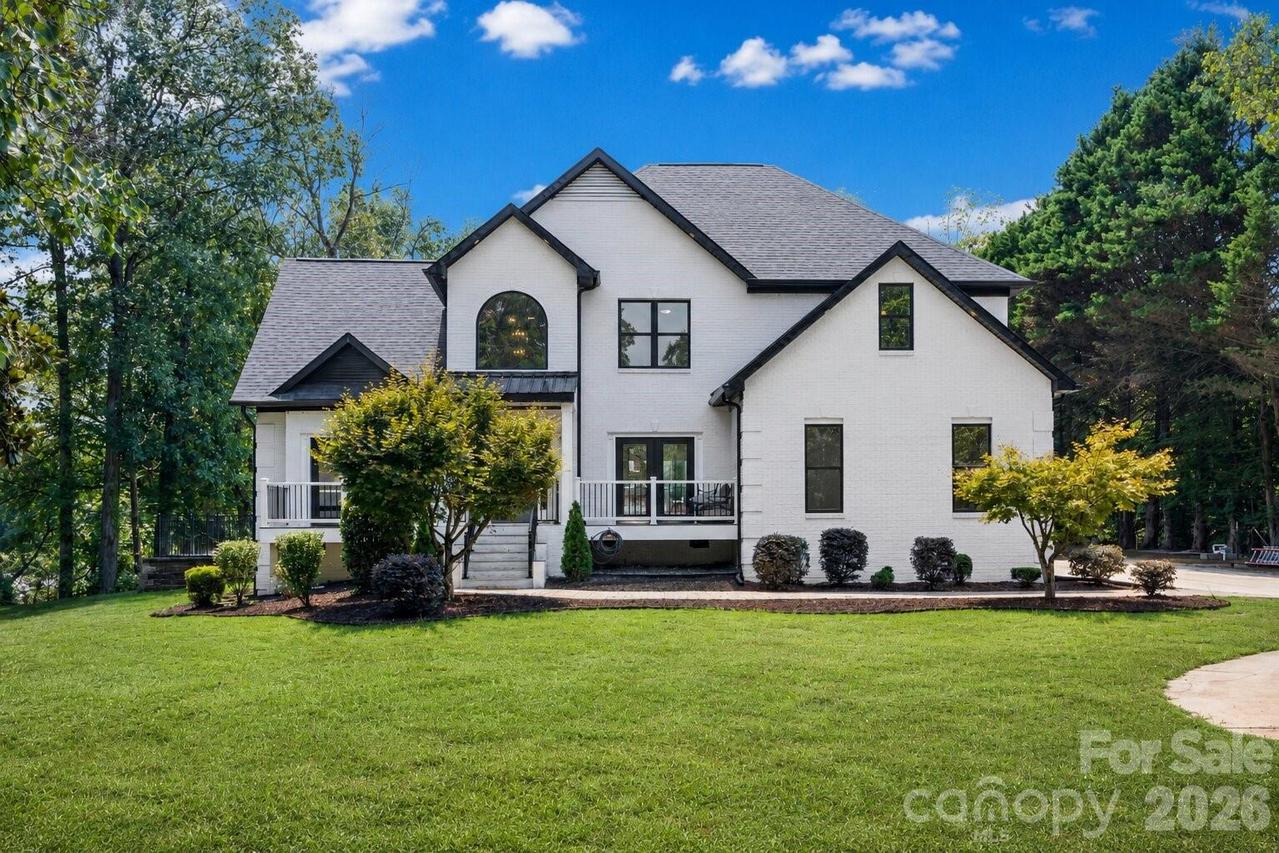 9827 Potter Rd., Matthews, NC 28104