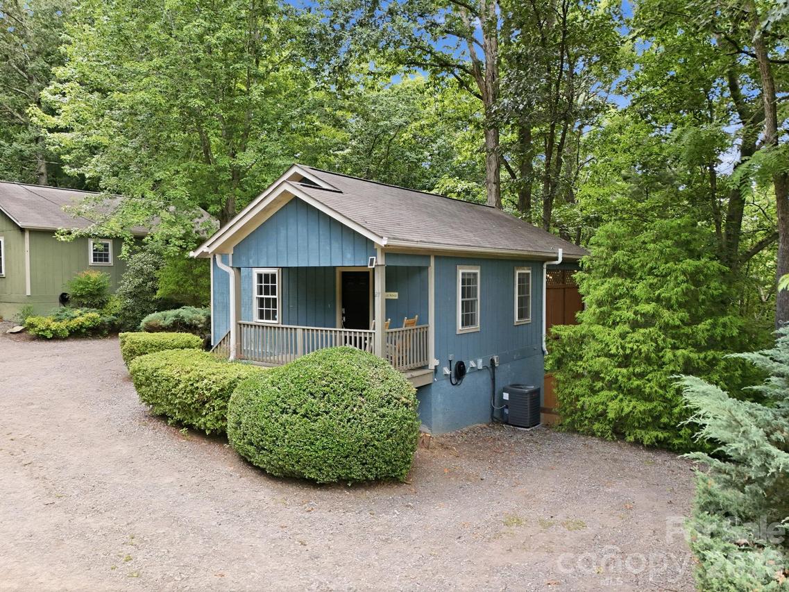 27,29 & 31 A/B Brown Rd., Asheville, NC 28806