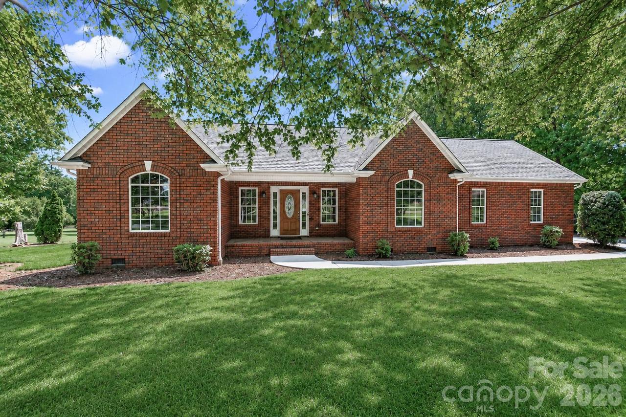115 Seven Springs Loop, Statesville, NC 28625