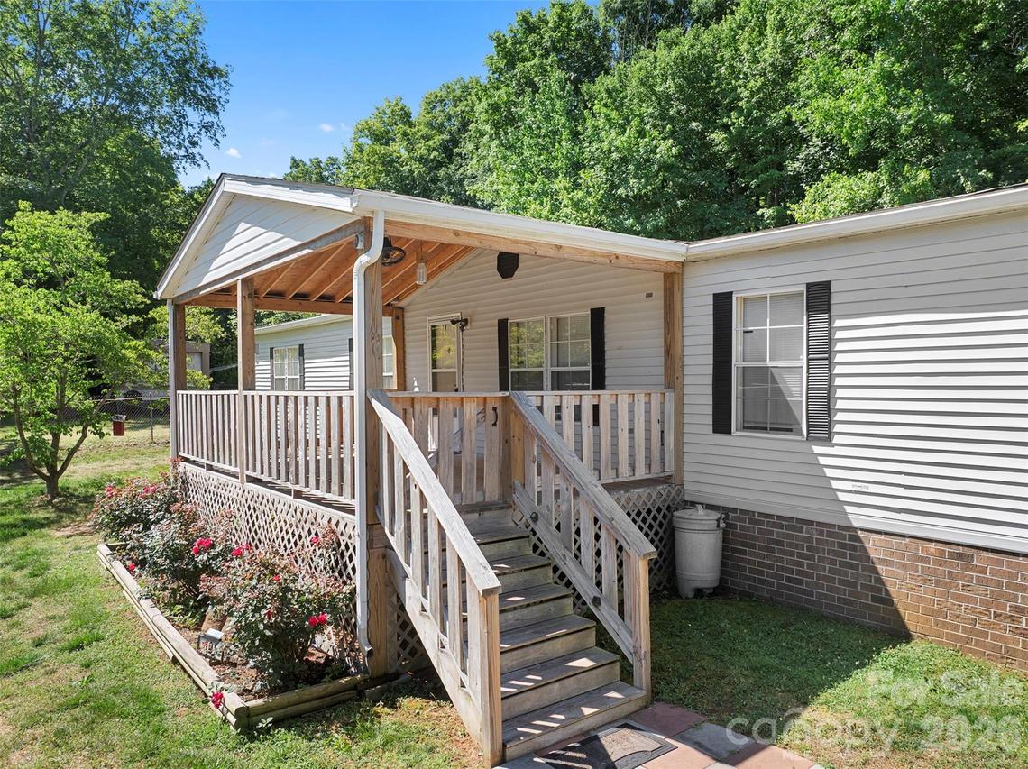 199 Sable Ln., Thomasville, NC 27360