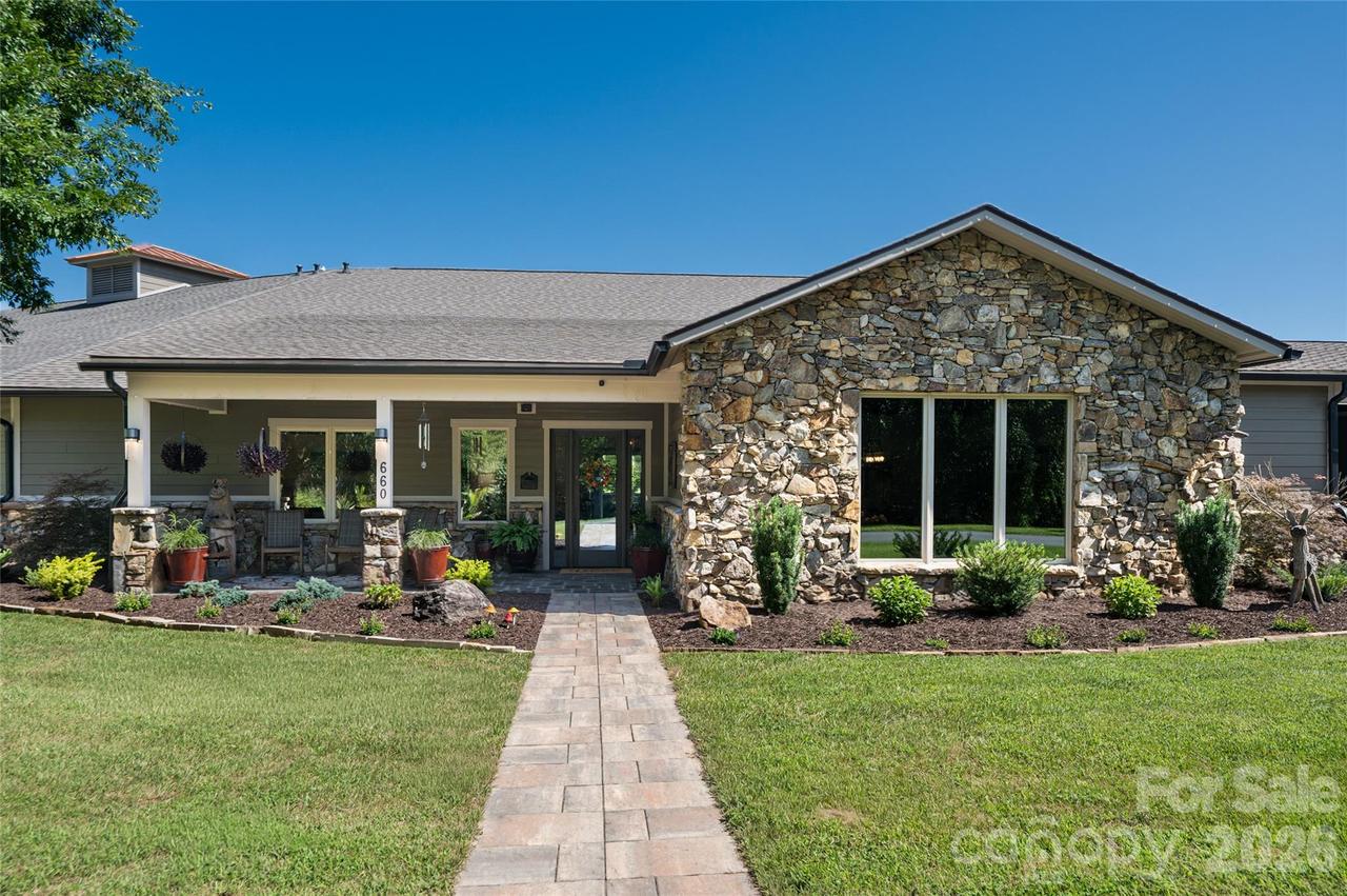 660 Pleasant Grove Rd., Hendersonville, NC 28739