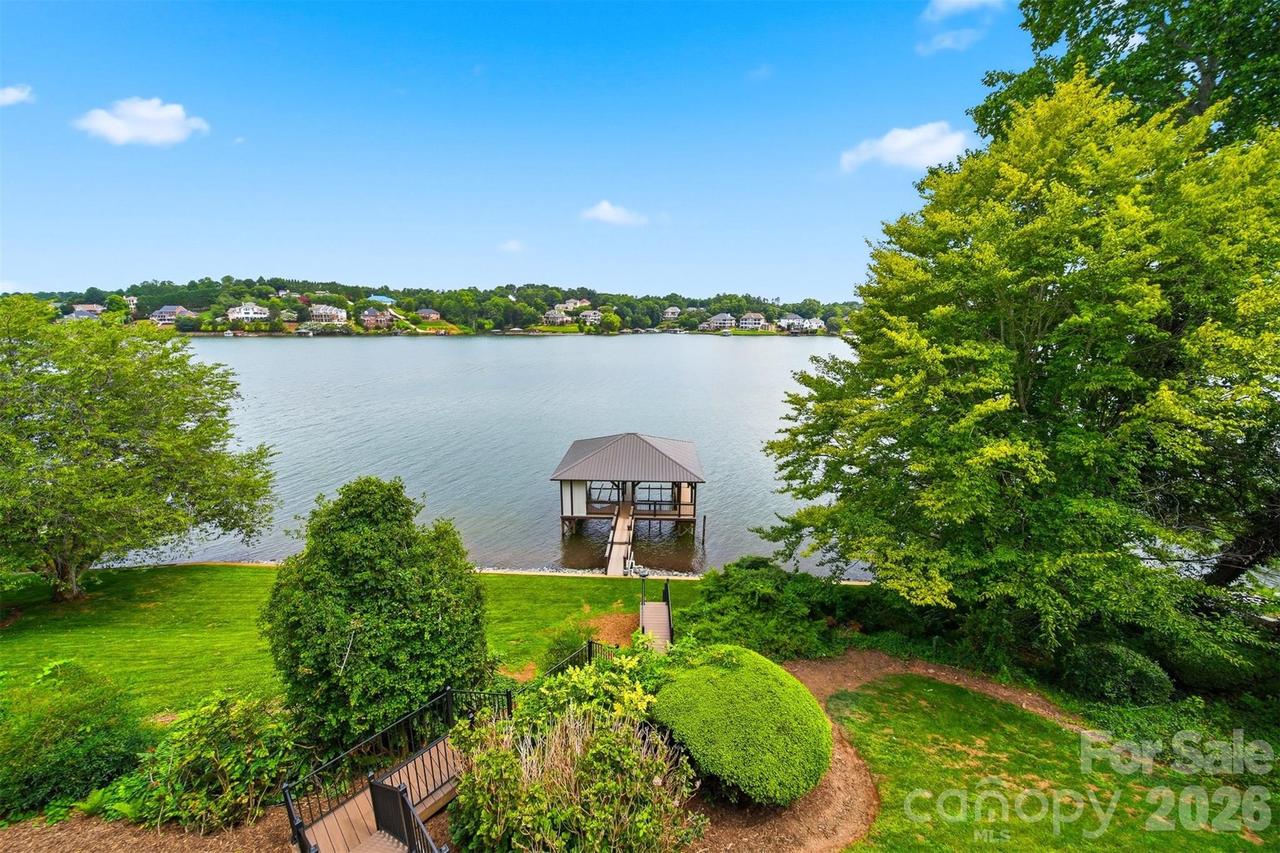 476 44th Avenue Dr., Hickory, NC 28601