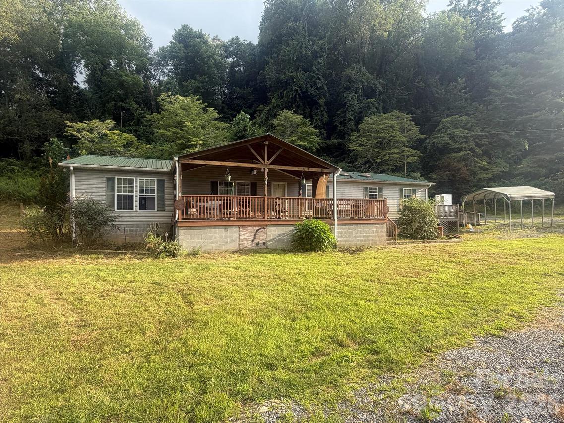 828 Henson Cove Rd., Canton, NC 28716