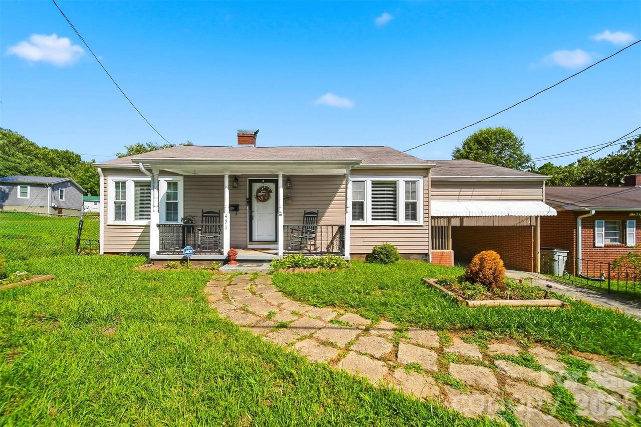 421 Finley Ave., Lenoir, NC 28645