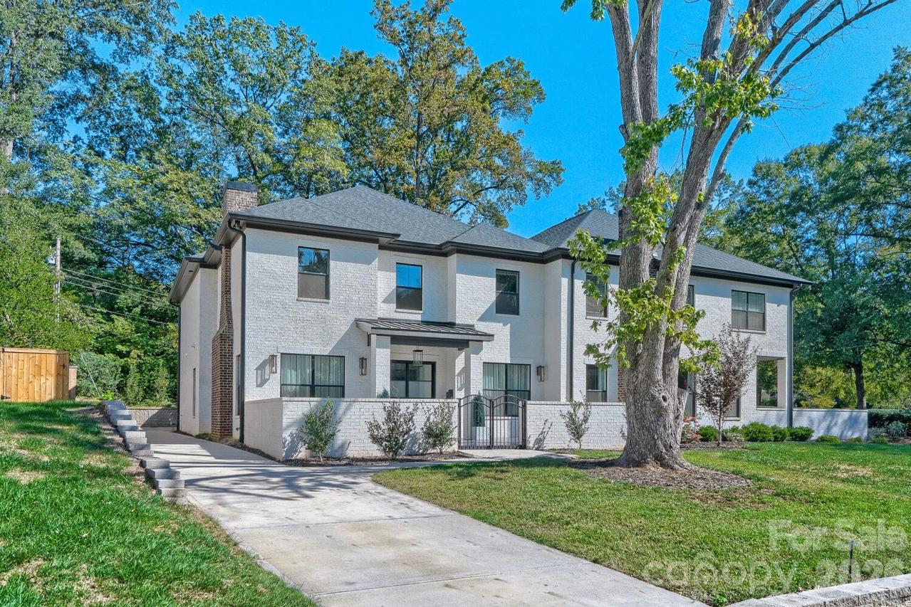 1329 Bywood Ln., Charlotte, NC 28209