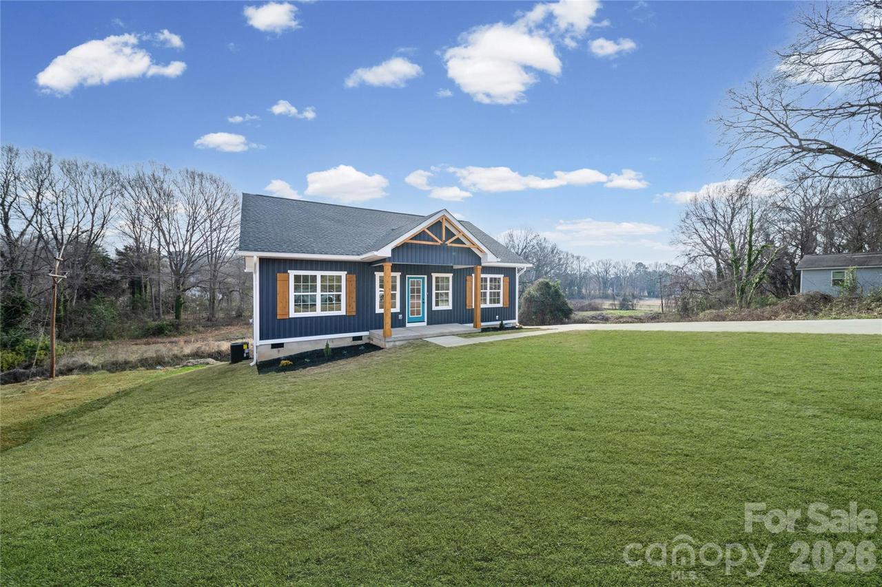 412 S Hill St., Gastonia, NC 28052
