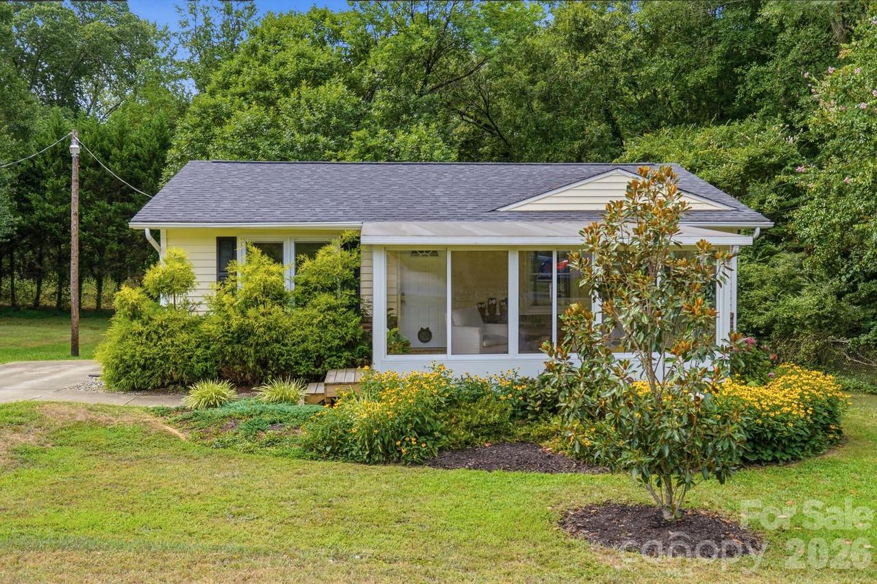 605 Powerline Ave., Belmont, NC 28012