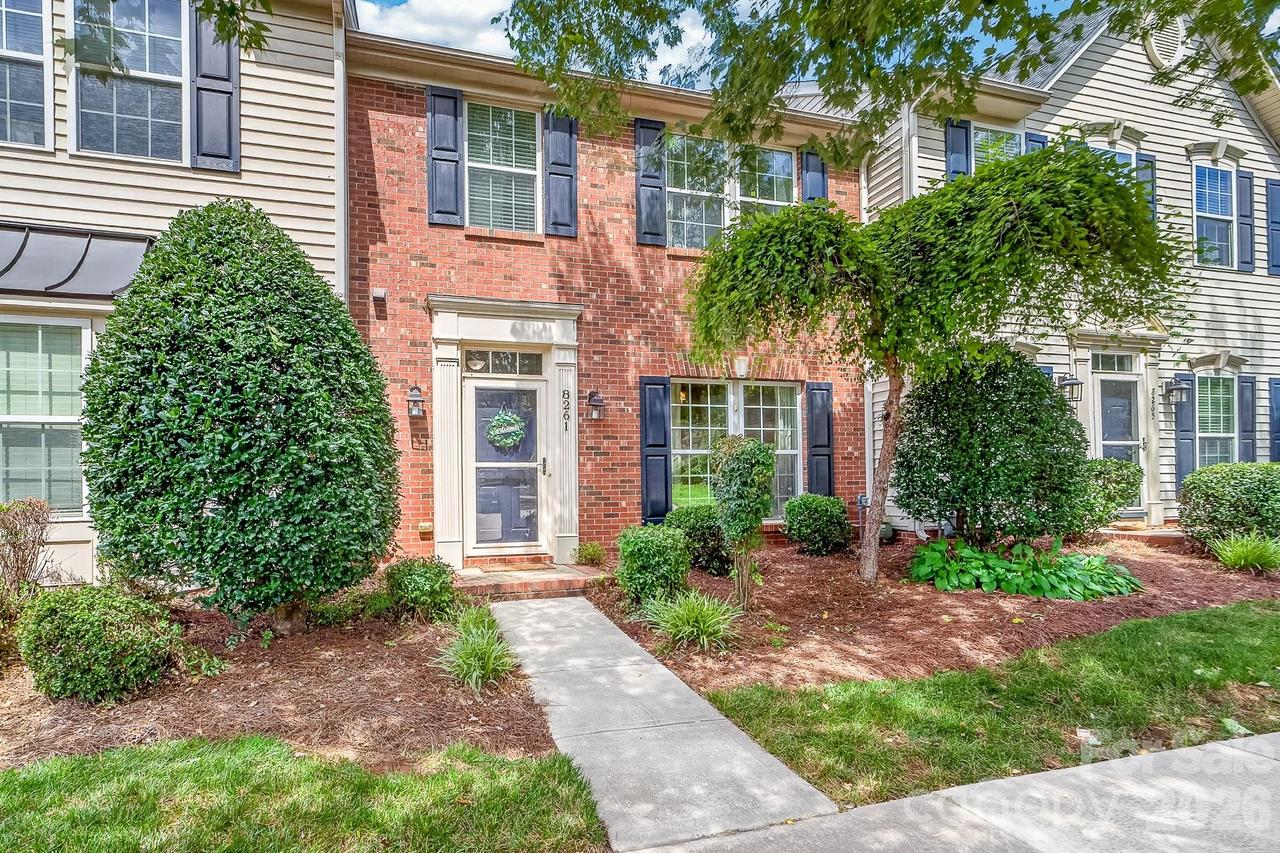8261 Bridgegate Dr., Huntersville, NC 28078