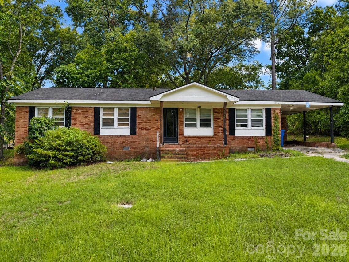 6109 Dandy Loop Rd., Fayetteville, NC 28314