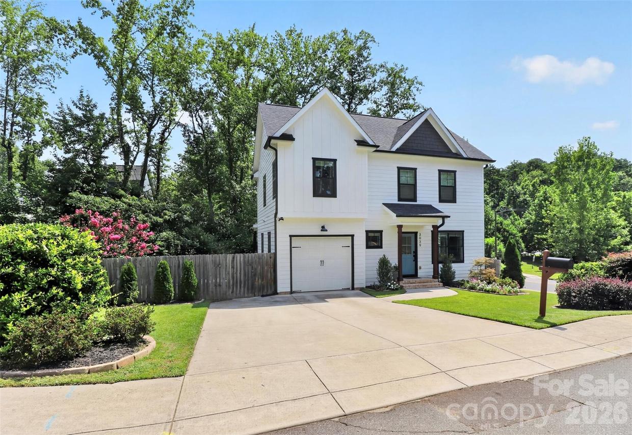 3039 Palm Ave., Charlotte, NC 28205
