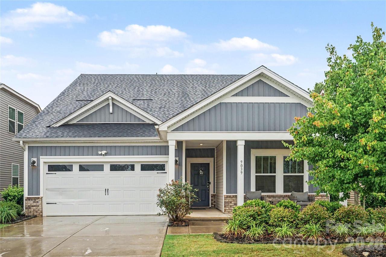 9039 Myrna Dr., Gastonia, NC 28056