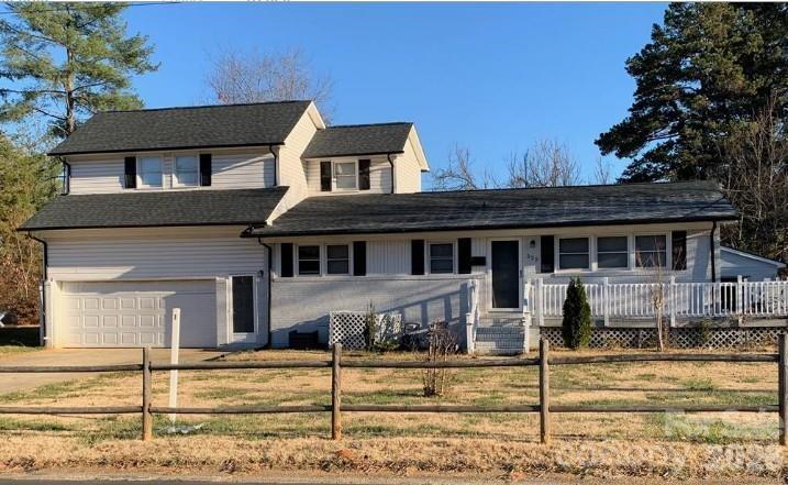 525 Kelly Ave., Mooresville, NC 28115