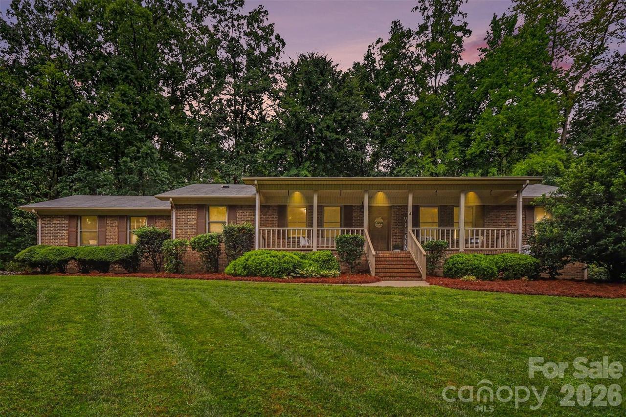 7774 Pharr Mill Rd., Harrisburg, NC 28075
