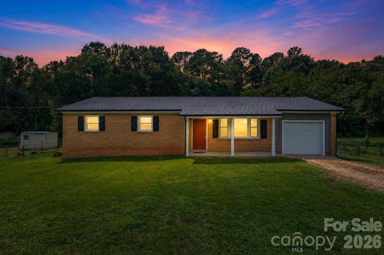 3907 Little Mountain Rd., Gastonia, NC 28056