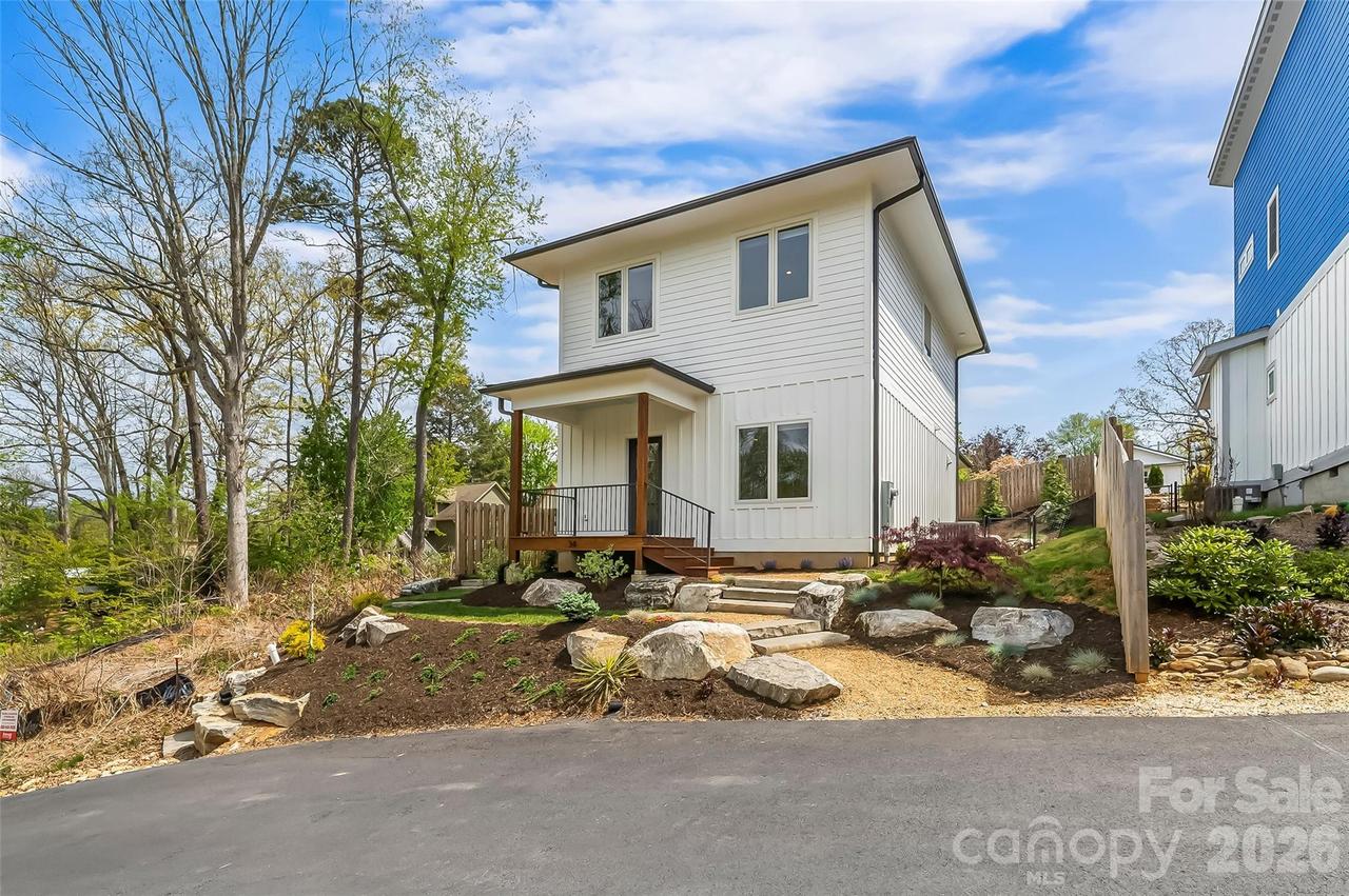 34 Fern St., Asheville, NC 28803
