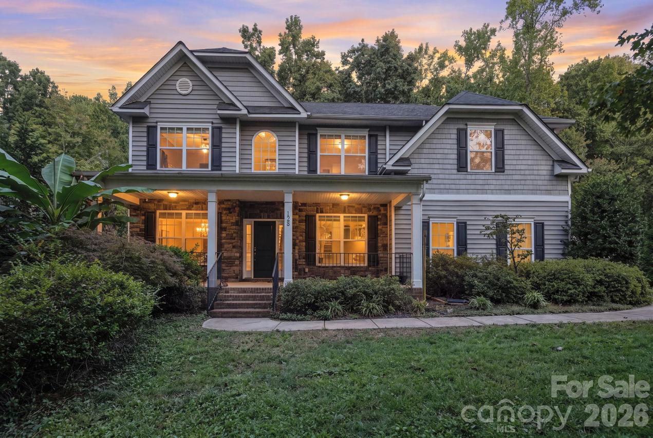 128 Harvest Wind Ct., Mooresville, NC 28115