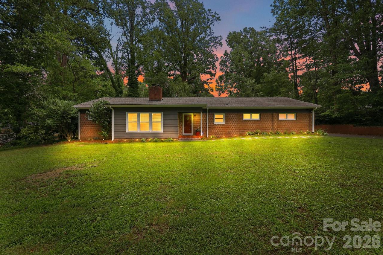 138 Circle Dr., Thomasville, NC 27360