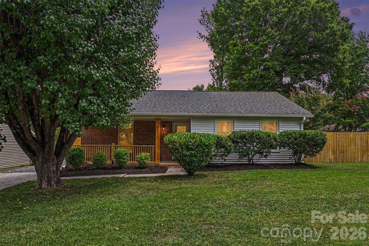 6511 Misty Morning Dr., Charlotte, NC 28212