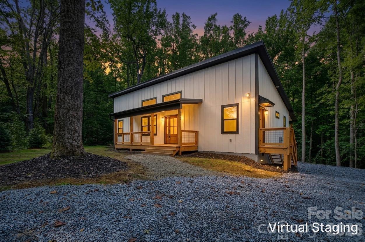 1008 Bell Mountain Rd., Zirconia, NC 28790