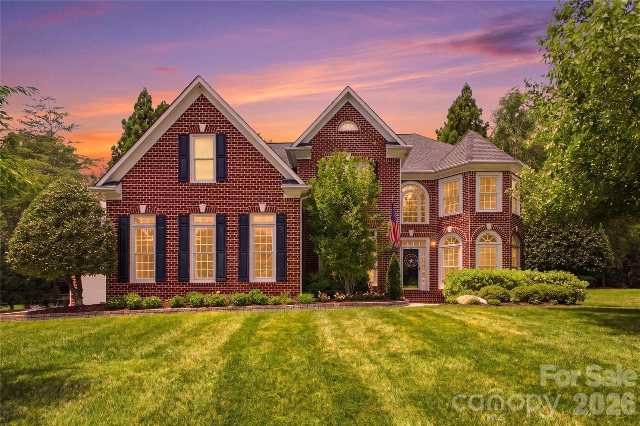 3425 Savannah Hills Dr., Matthews, NC 28105