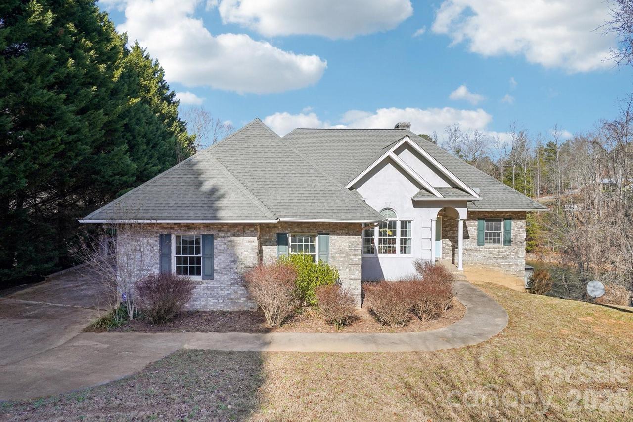4634 Harbor View Ter., Morganton, NC 28655