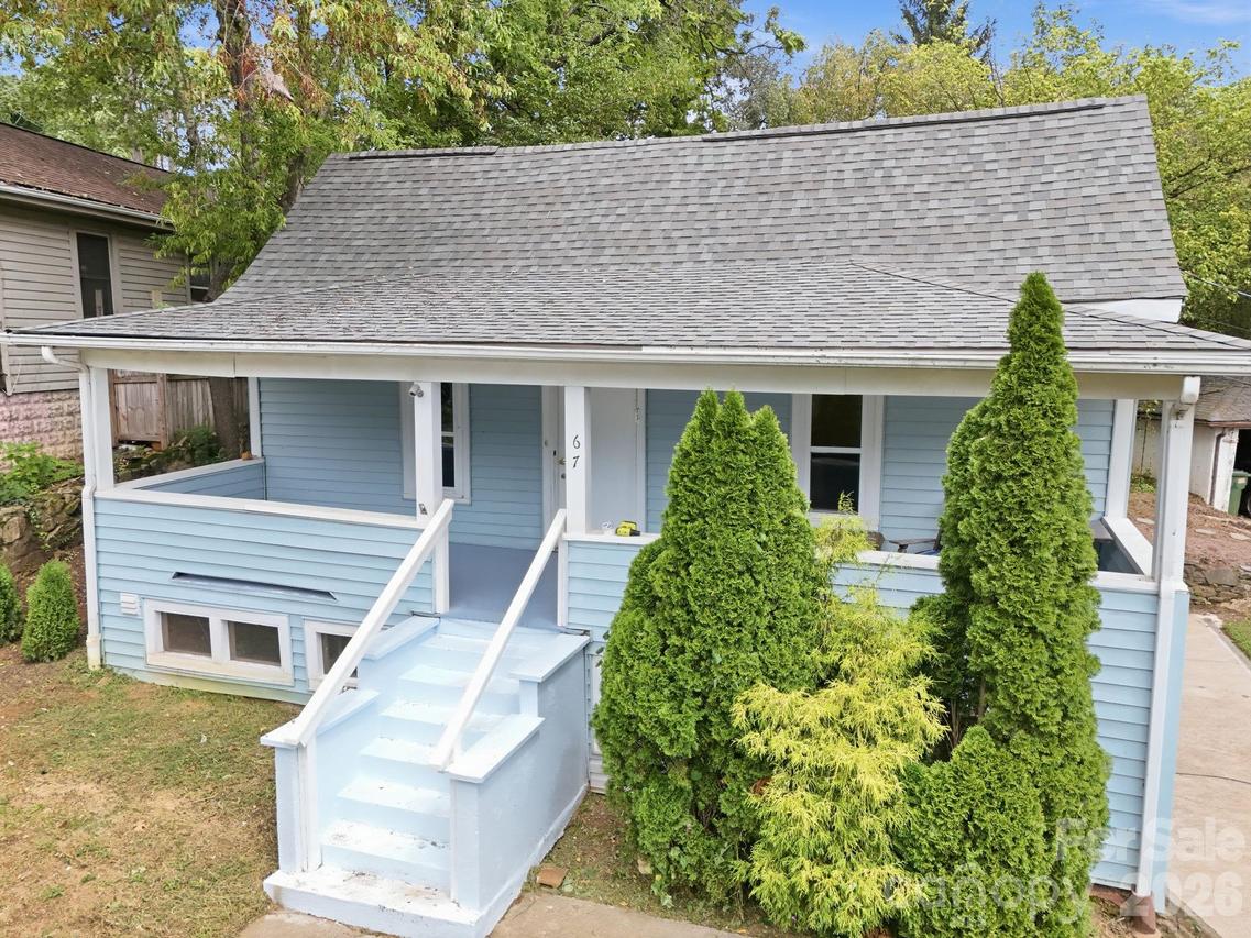 67 Montana Ave., Asheville, NC 28806