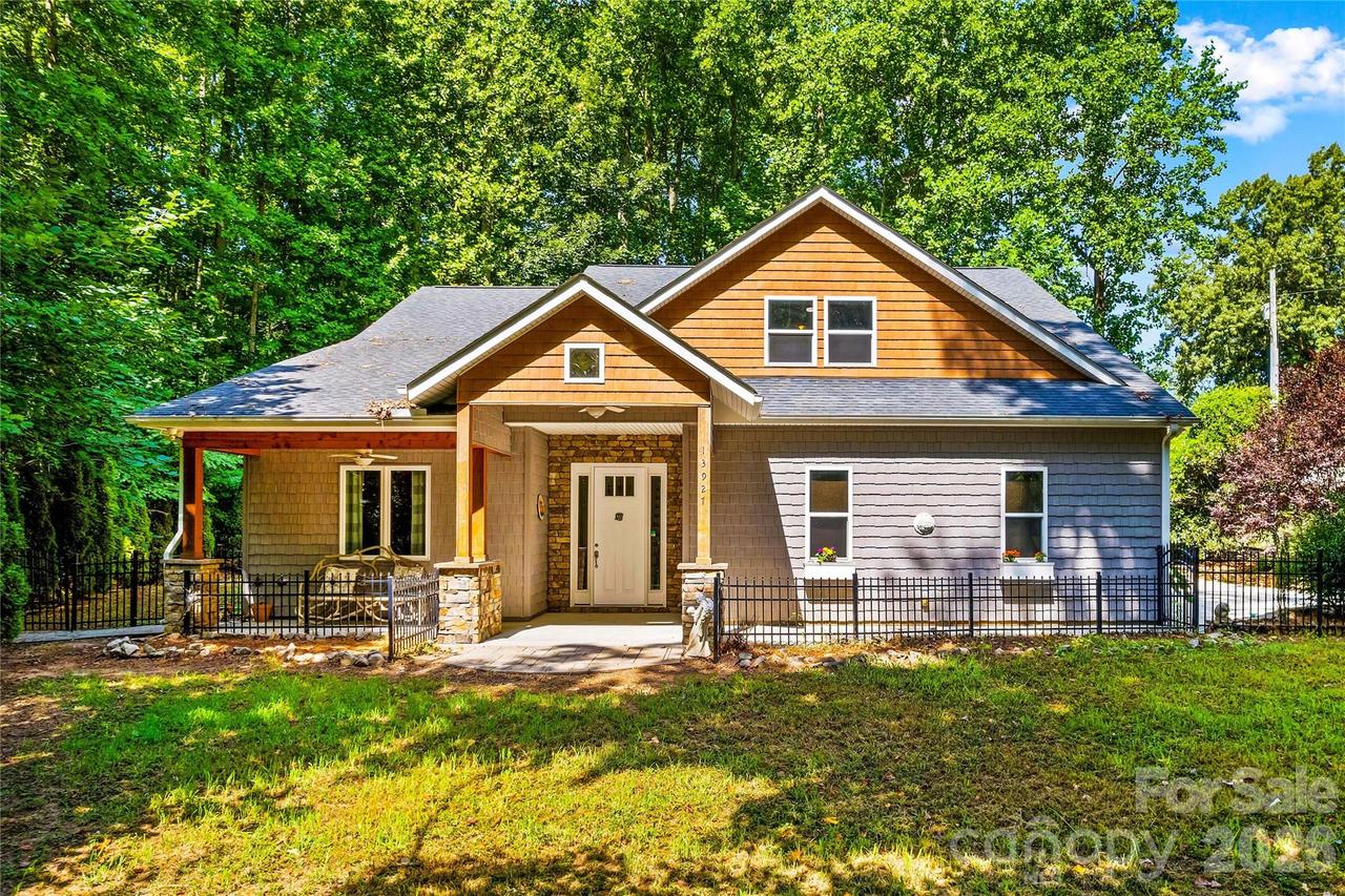 13927 Asbury Chapel Rd., Huntersville, NC 28078